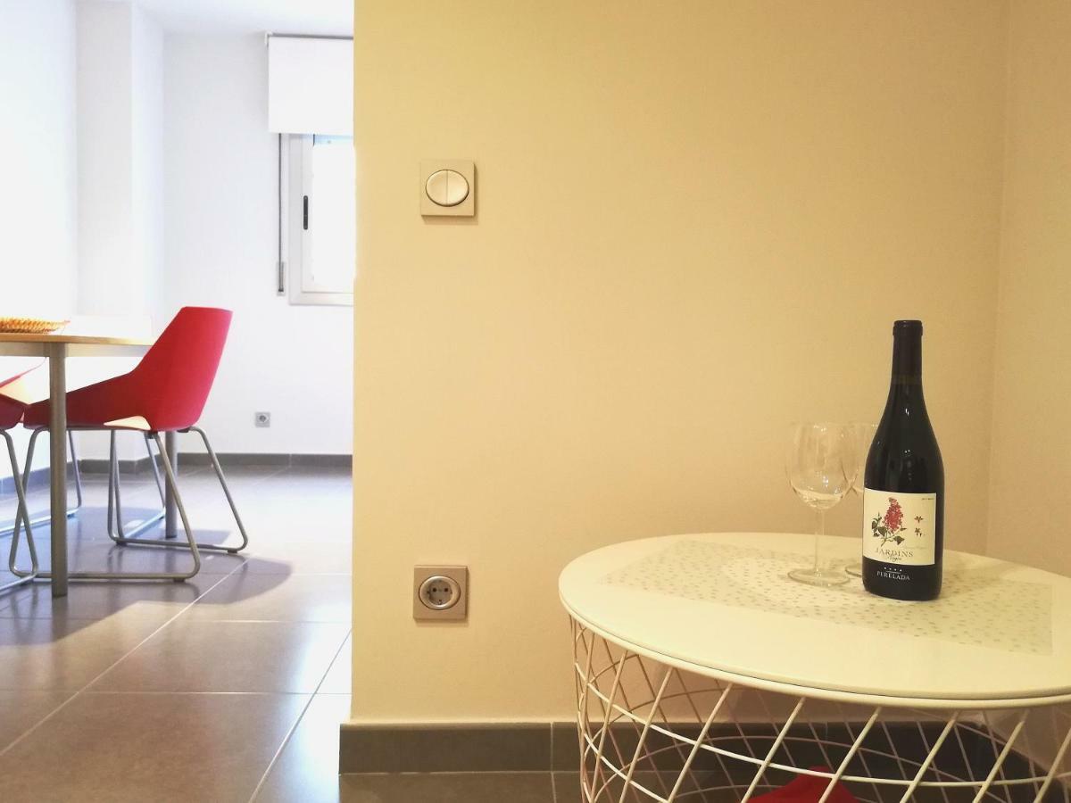 Mazi Apartments Nest Mataró Exteriör bild